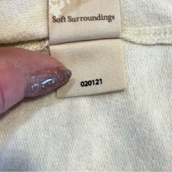 SOFT SURROUNDINGS Rue Cler Pullover Oatmeal Blouse Top Women’s Size Small - Picture 8 of 8